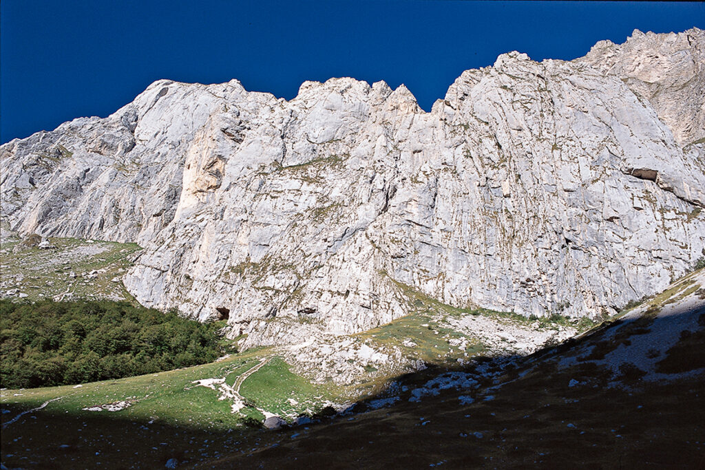 Le associazioni ambientaliste contro la nuova strada per i Prati di Tivo: serve un vero piano per la montagna