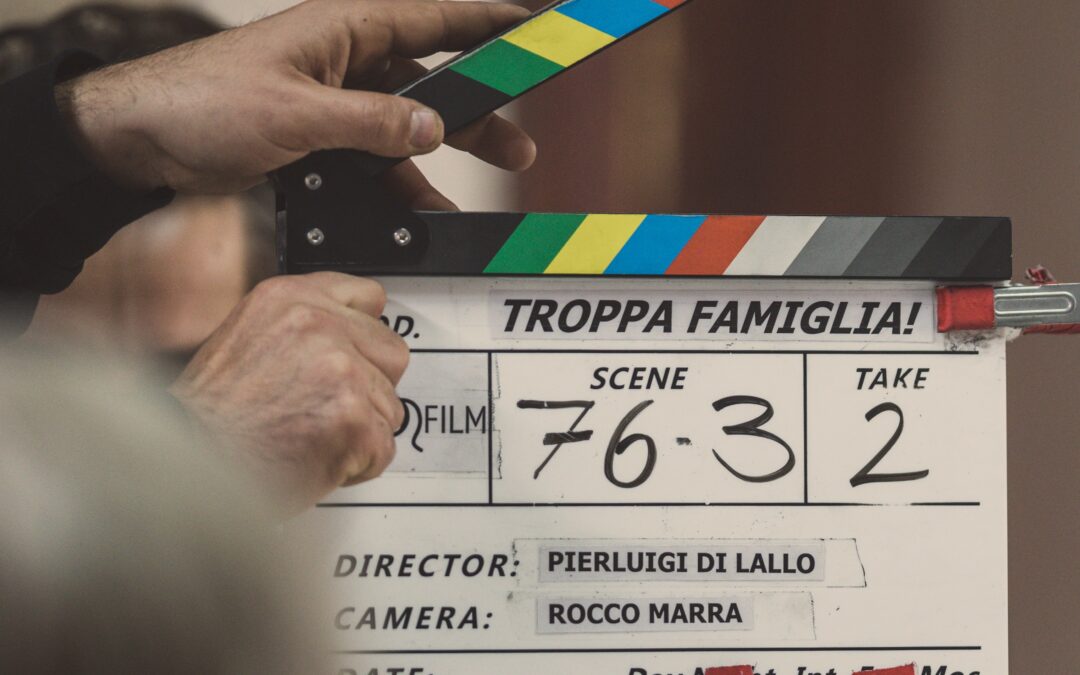 “Troppa famiglia” diretto e scritto da Pierluigi Di Lallo successo su Prime Video